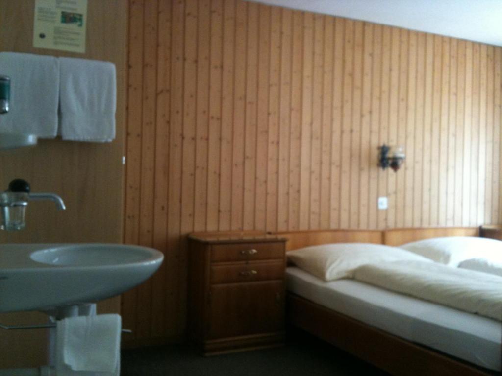 ホテル シュタルデン Lütschenthal 部屋 写真
